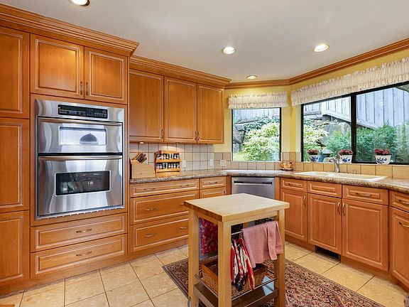 4th image of 5180 Meadfeild Rd