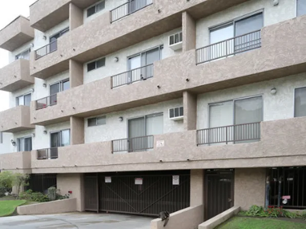 3671 Glendon Ave, Los Angeles, CA 90034