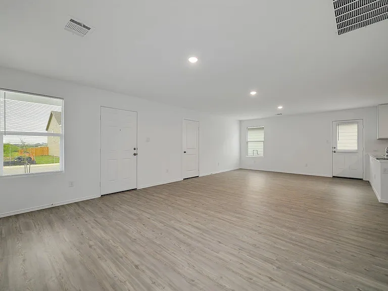 318 Filibusters Trl — Photo 4