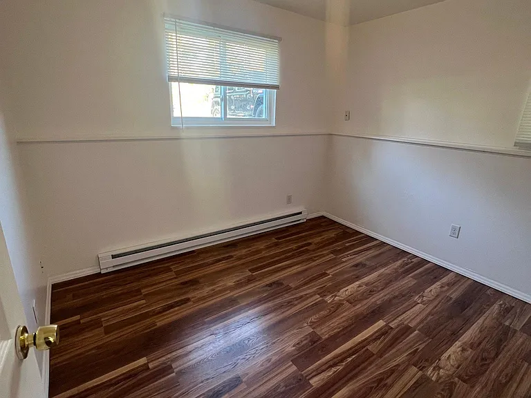 212 N Grace St — Photo 6