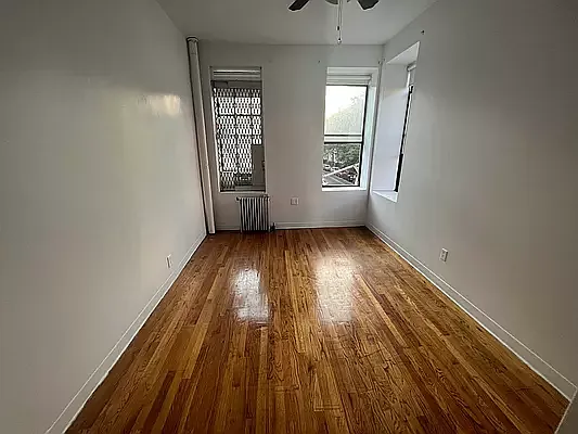 Rented by SERHANT. | media 7