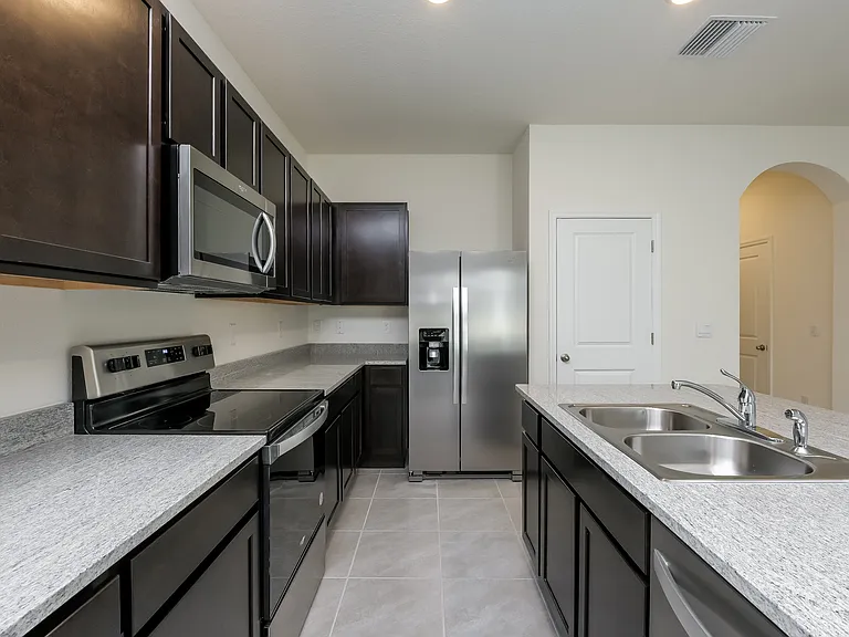 2963 Suncoast Plains Dr — Photo 5