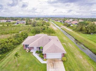 2719 25th St SW, Lehigh Acres, FL 33976
