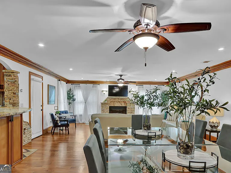 4081 Ashford Dunwoody Rd NE — Photo 40