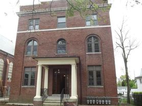 Moore Street Apartments