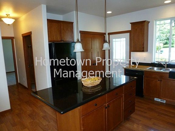 2nd image of 1520 Glass Ave NE