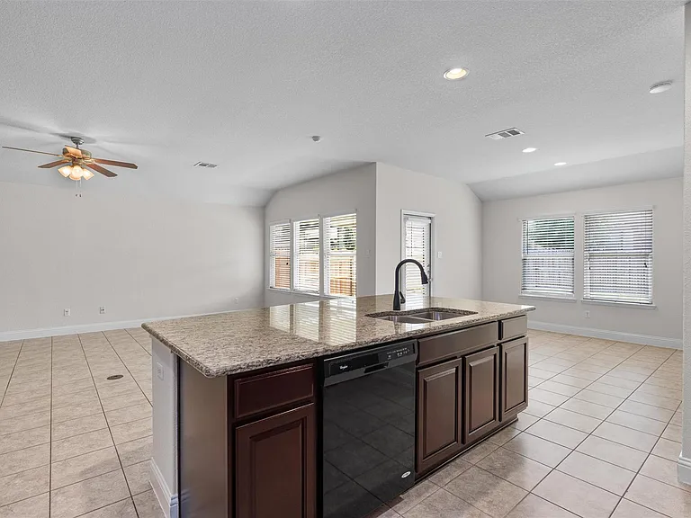 3021 Angelina Ct — Photo 13