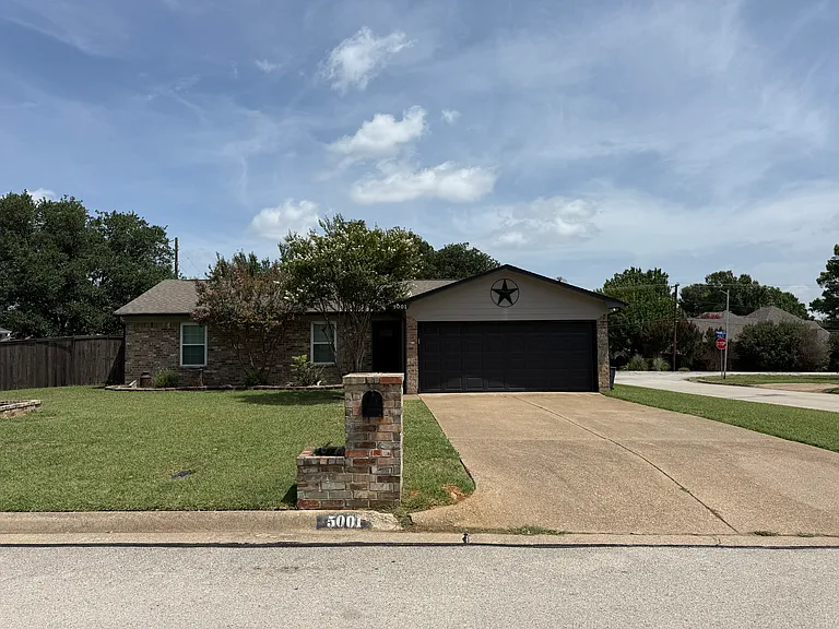 5001 Lasalle Dr — Photo 36
