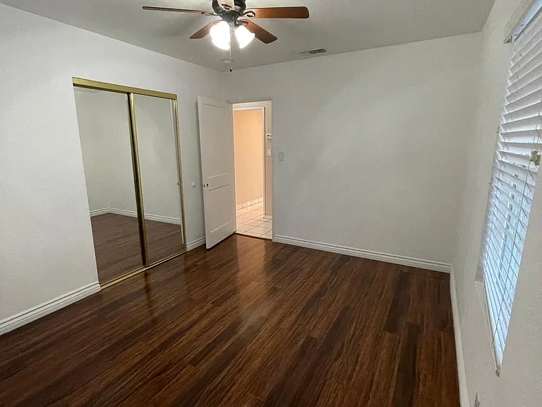 11909 Excelsior Dr — Photo 7
