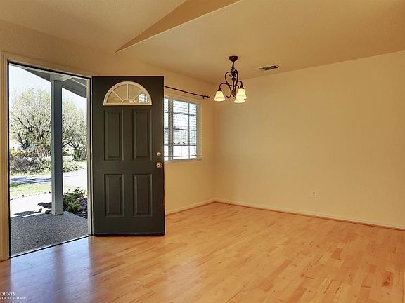 4th image of 10399 Broken Oak Ct