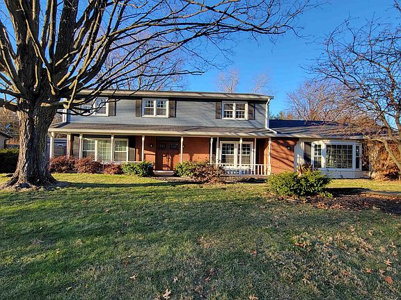 2nd image of 15655 Windingbrook Dr