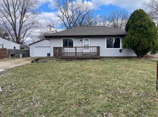 7313 Rogers St, Machesney Park, IL 61115