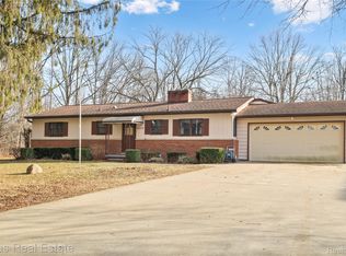 4386 Bennett Dr, Burton, MI 48519