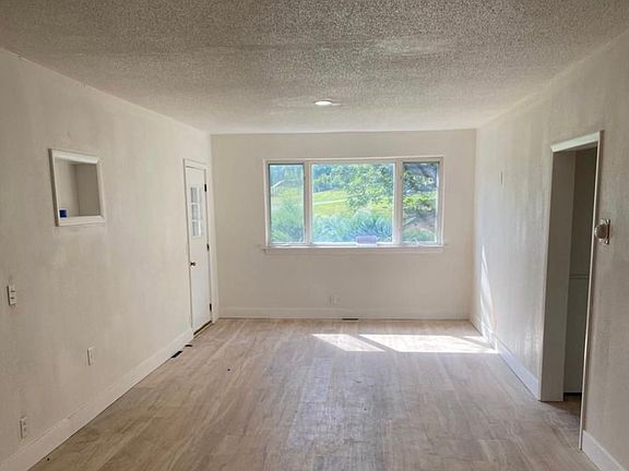 4th image of 4541 N 93rd St