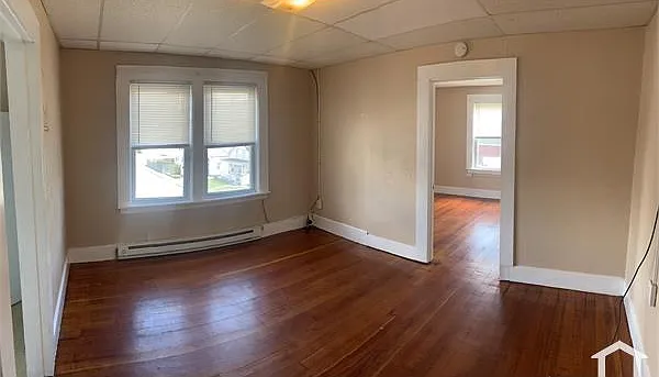 3 Negus St #3R — Photo 6