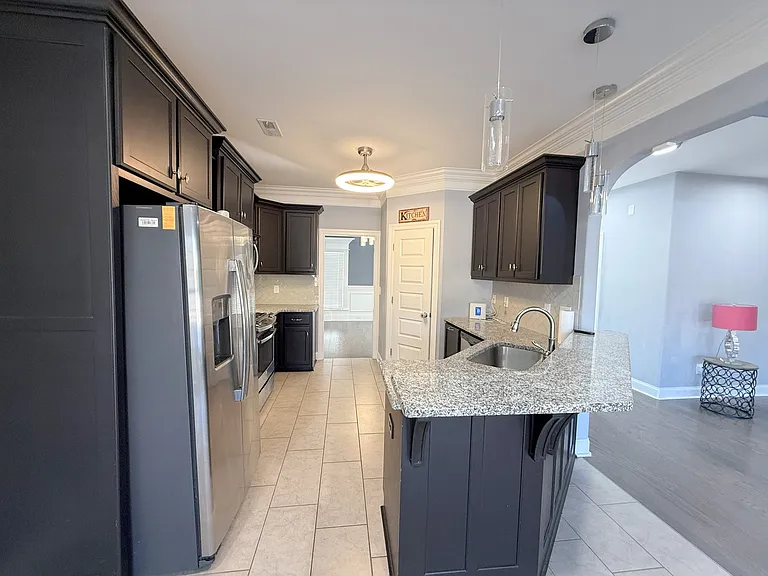 218 Woodgrove Dr NW — Photo 7