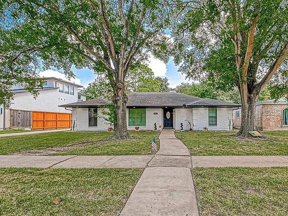 2nd image of 5814 Queensloch Dr