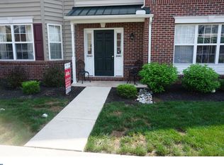 2043 Morgan Hill Dr #M23, Pennsburg, PA 18073