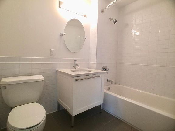 4th image of 3210 Riverdale Ave APT 8L