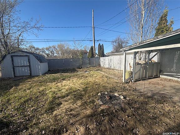 2nd image of 318 25th STREET E