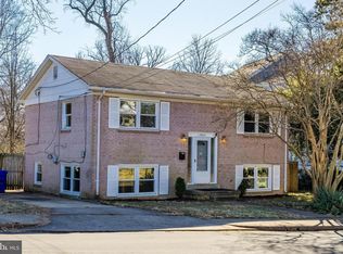 2624 2nd Rd N, Arlington, VA 22201