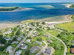 16 Hillside Rd, Ipswich, MA 01938