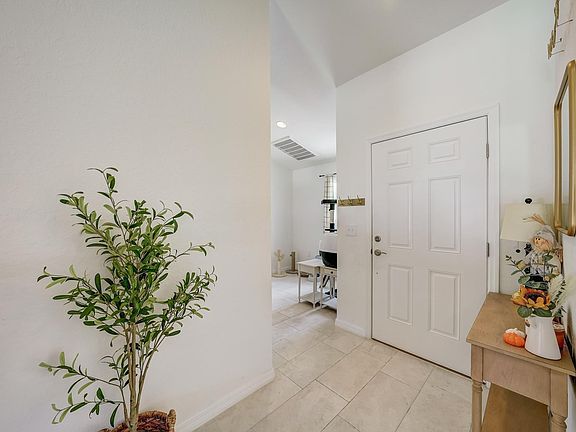 4th image of 620 Jaxson Blvd