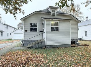 406 S Church St, Gibson City, IL 60936