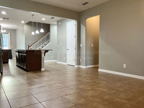 3rd image of 5205 Northlawn Way