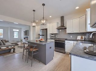 2421 Artesian Way, Lancaster, PA 17601