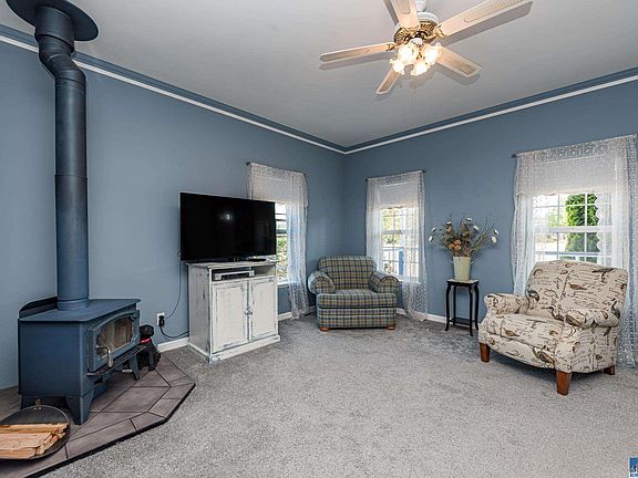 5th image of 180 Quail Meadows Dr
