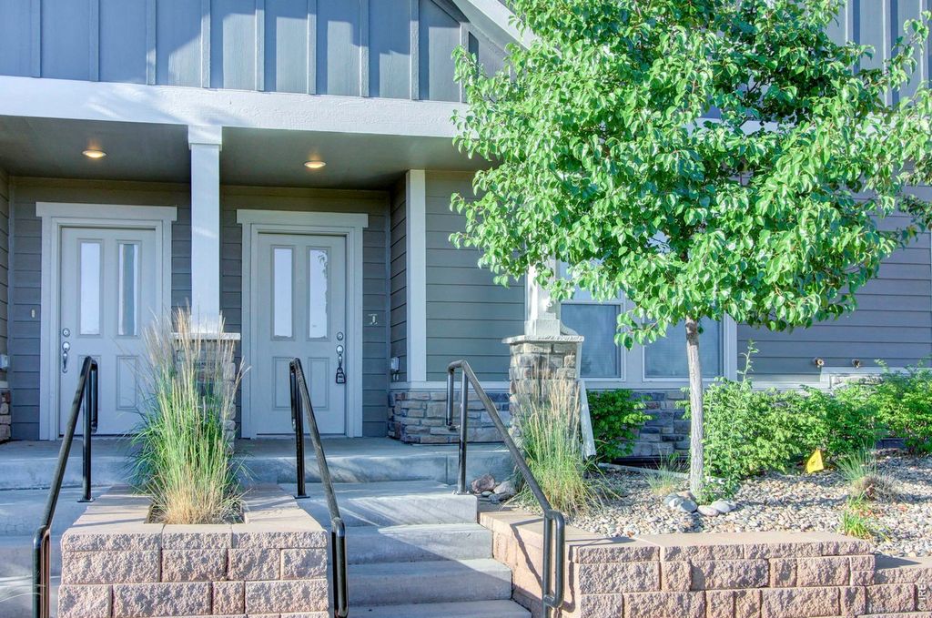 3027 Knolls End Dr #4