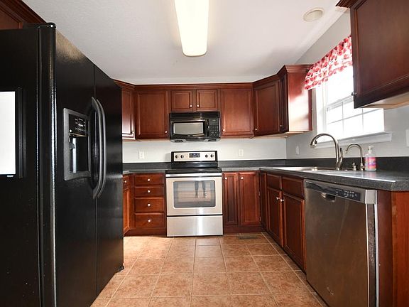 4th image of 1854 Coffeetree Ln