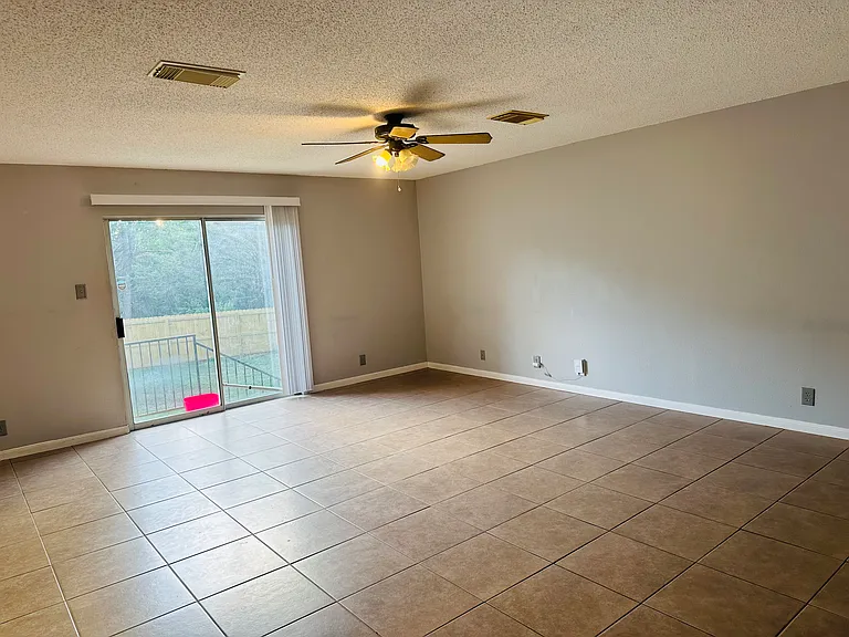 2129 Domal Ln — Photo 8