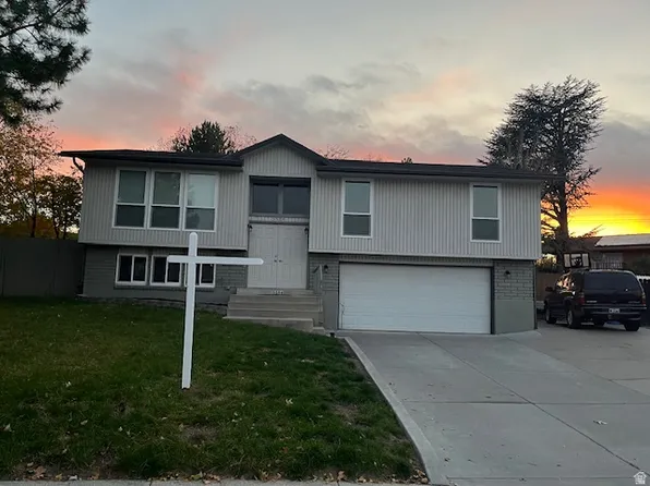 5584 S Danube Cir W, Salt Lake City, UT 84129