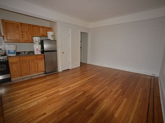 2nd image of 30-15 33rd St #G5