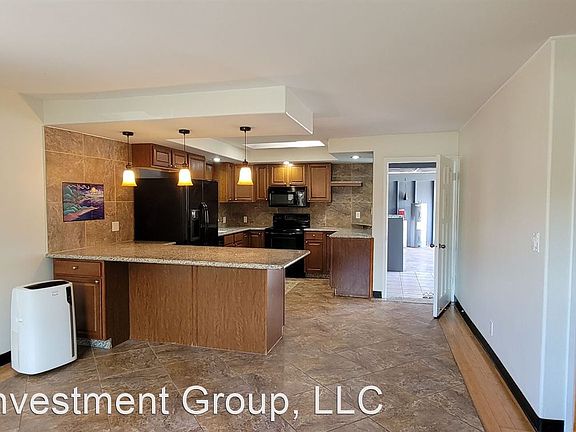 4th image of 383 Kinaole Cir #A