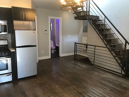 Rented by Premier Metro Realty Corp | media 12