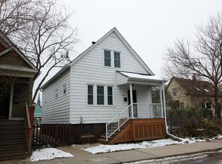 2567 N Gordon Pl, Milwaukee, WI 53212