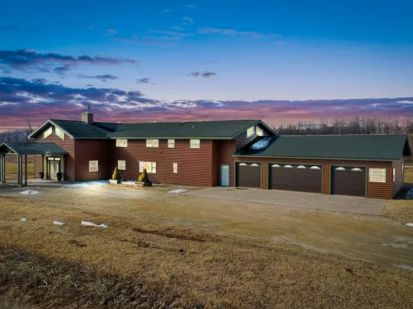 4447 Molitor Rd, Oconto, WI 54153