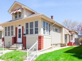 1337 Hayes Ave, Racine, WI 53405