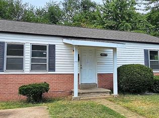 10073 Royal Dr, Saint Louis, MO