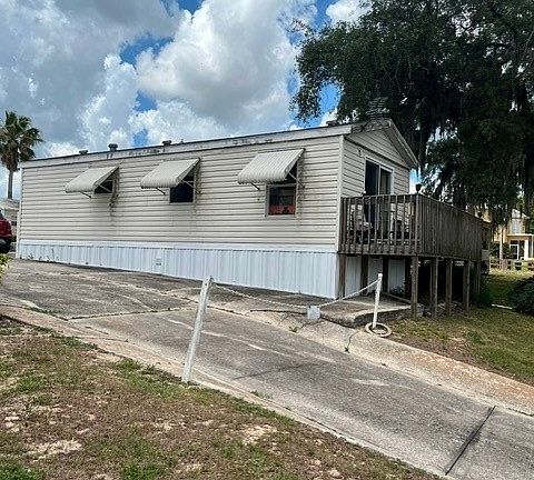 2nd image of 33 N Brentwood Cir
