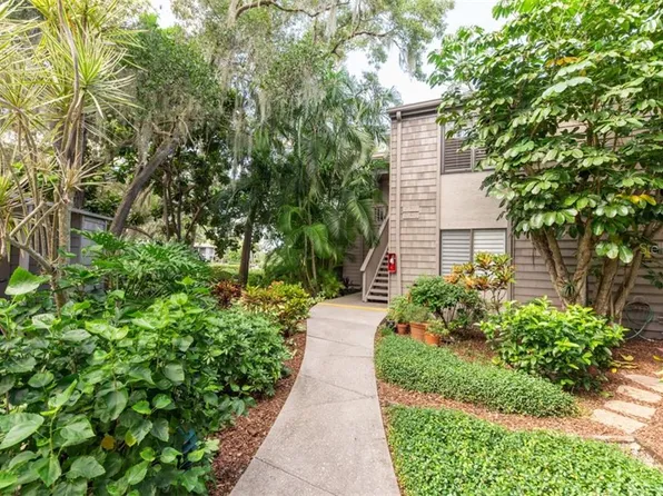 1607 Boathouse Cir #16A, Sarasota, FL 34231