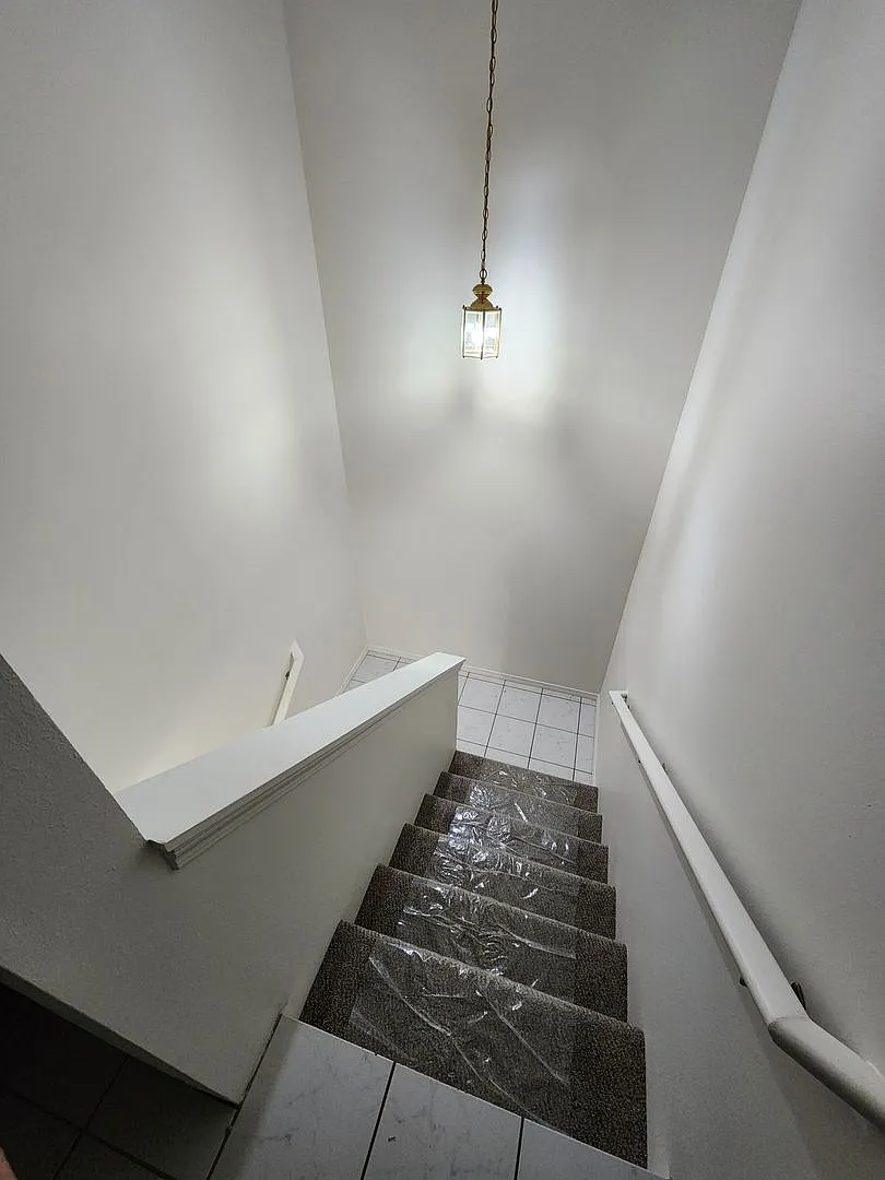 Charming 3-Bed Duplex with 2.5 Baths & 1400 Sq Ft - Prime Bonney Lake Location! — Photo 4