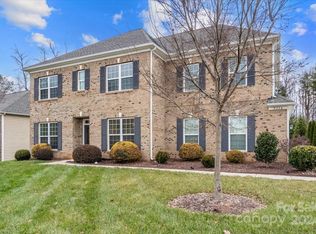 5314 Auburn Hill Ln, Charlotte, NC 28269