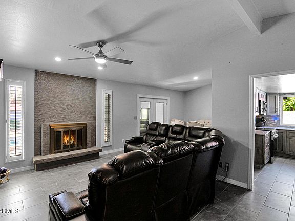 4th image of 2103 W PALOMINO Drive
