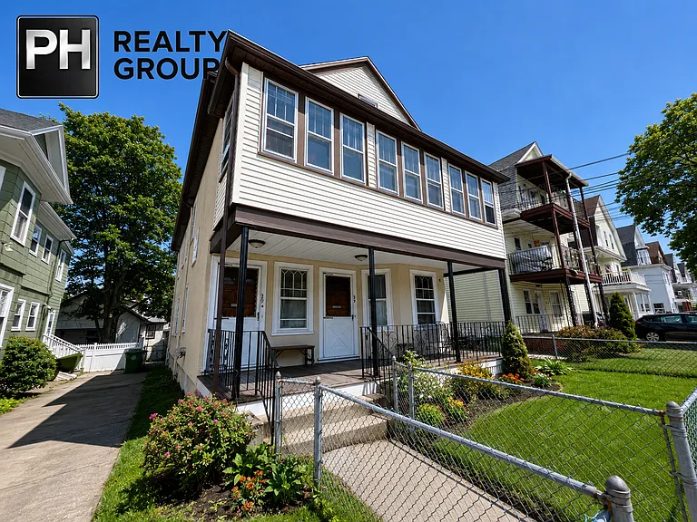 37 Irma Ave — Photo 1