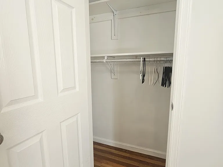 39 Throop Ave #101 — Photo 8