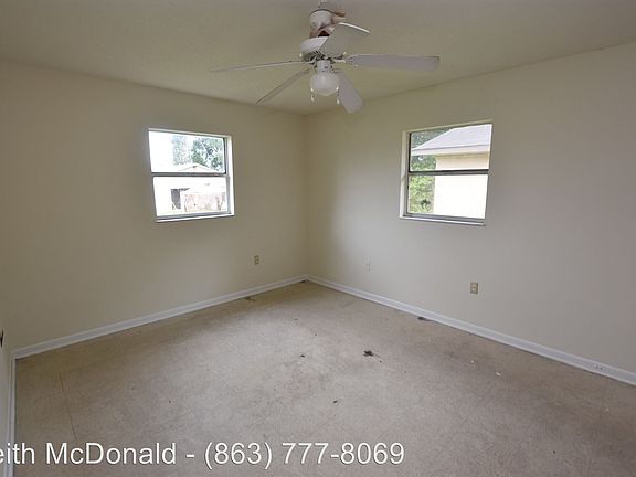 4th image of 1104 Roselle Ave
